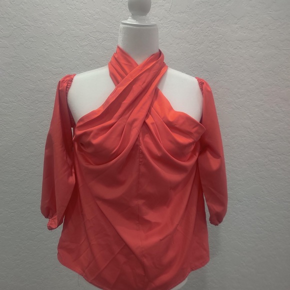 Top - Picture 2 of 2